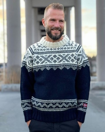 Nordlys Frost genser rund hals til dame og herre marine natur